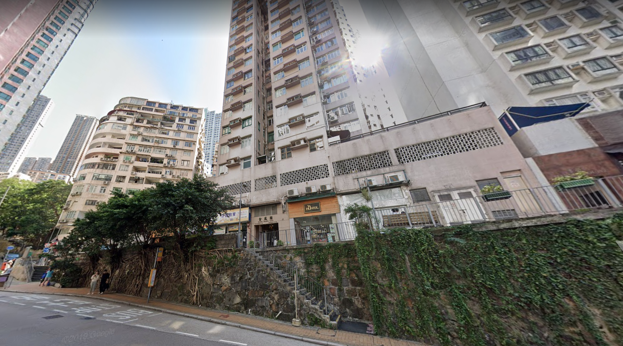 golden-phoenix-court-1-st-stephens-lane-building-image-mid-levels-west-hong-kong-for-rent-for-sale-jade-land-properties-real-estate-agent