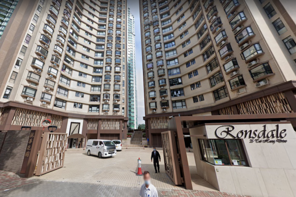 Ronsdale-Garden-25-Tai-Hang-Drive-龍華花園-大坑徑 25號-estate-building-image-mid-levels-east-district-東半山區-hong-kong-properties-for-rent-for-sale-jade-land-properties-real-estate-agent-翡翠島