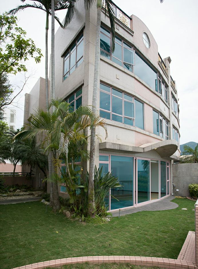 Circle Lodge 79 Repulse Bay Road Repulse Bay Hong Kong House For Rent Jade Land Properties Hong Kong Real Estate Agent