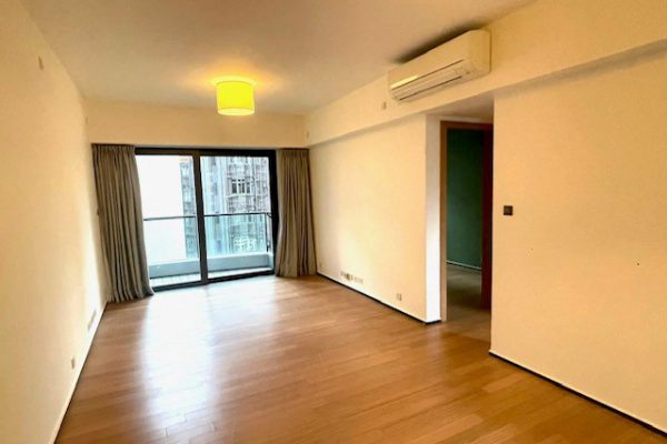 Arezzo 33 Seymour Road, Mid-levels West 西半山33西摩道瀚然Hong Kong Renovated Apartment For Rent Jade Land Properties Hong Kong Real Estate Agent 香港 靚裝修 出租 翡翠島物業